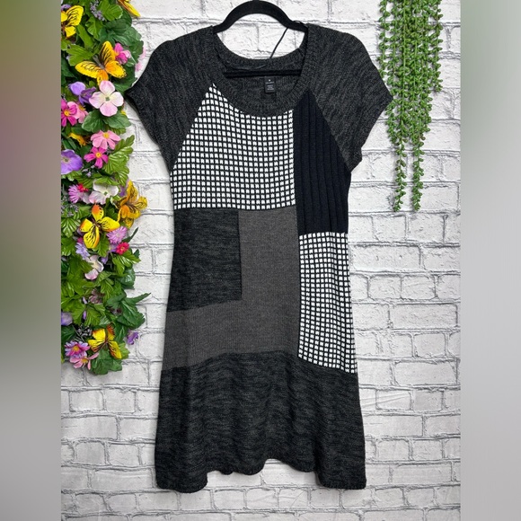 Style & Co. Dresses & Skirts - **🌼3/$30🌼Style & Co Short Sleeve Colorblock Woven Sweater Dress Size Medium